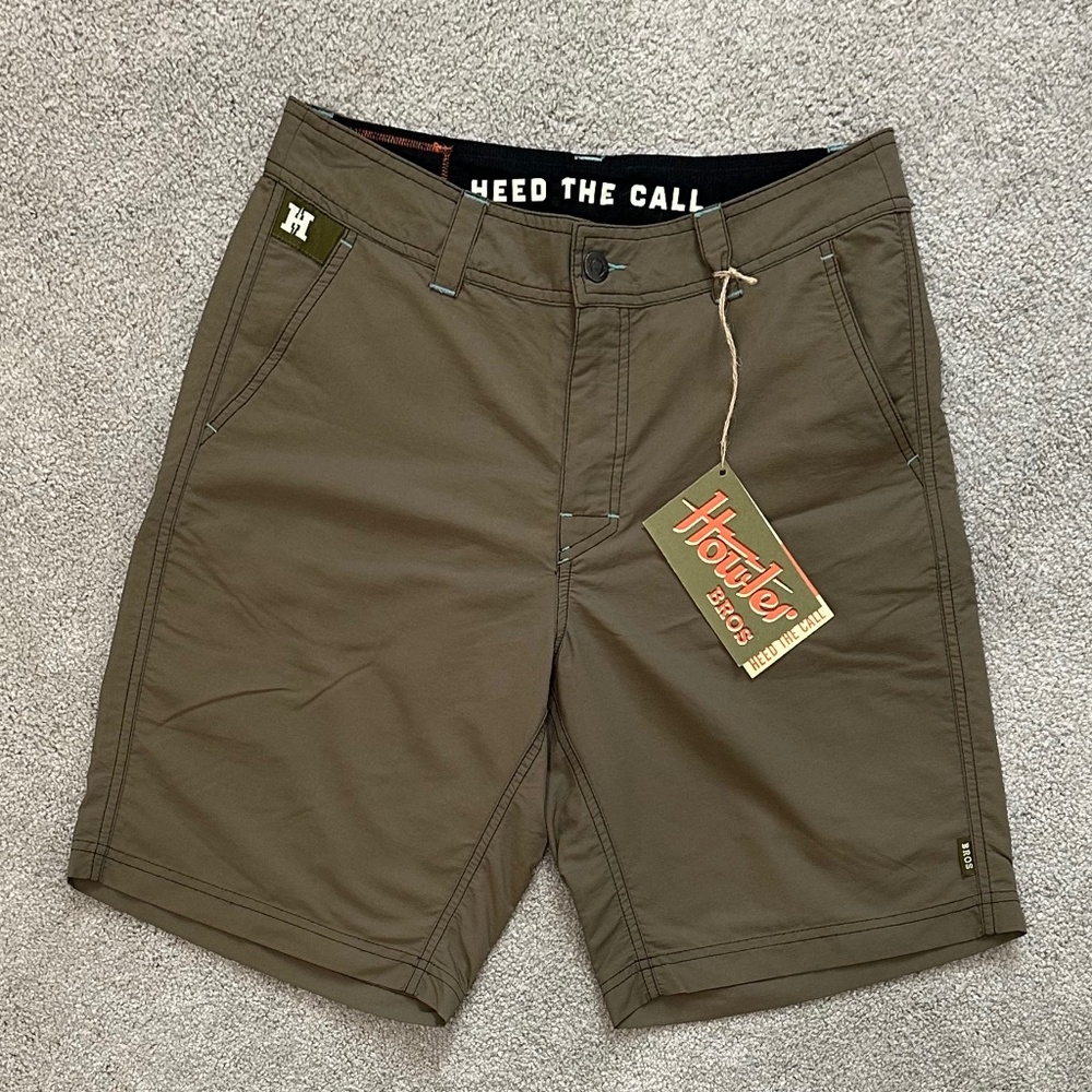 NWT Howler BROS Horizon Hybrid Shorts Deep Olive  Size 30 Men's